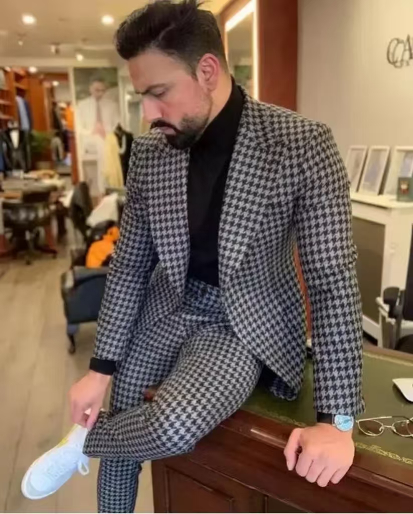 Men'S Vintage Formal Wear - Houndstooth Vintage Men's Suit Peak Lapel